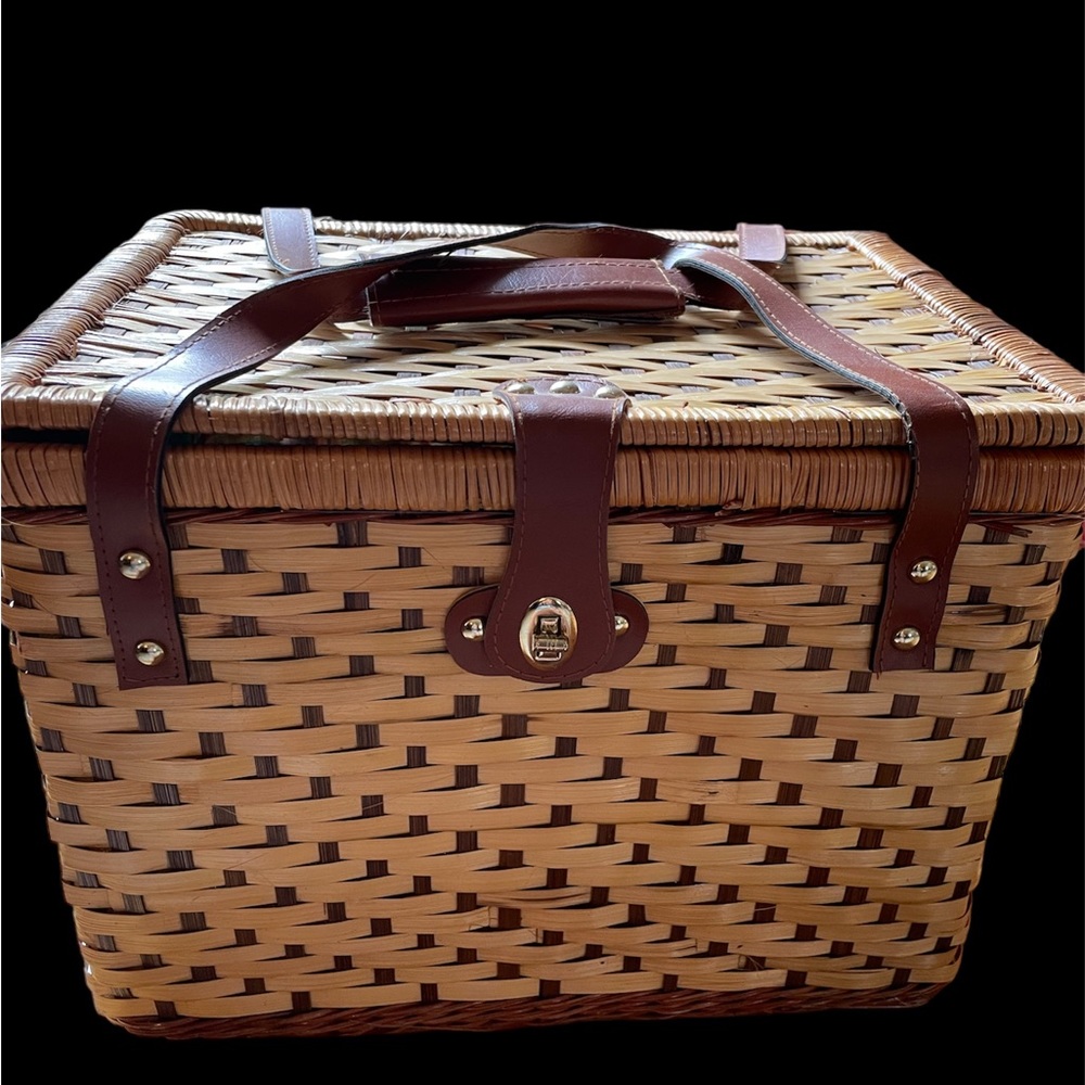 Vintage picnic basket